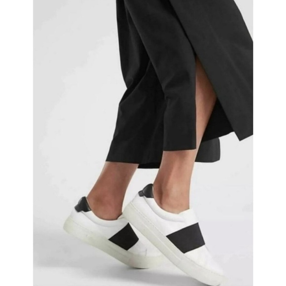 ATHLETA Pants SZ 8 Tribeca Wide Leg Cropped Button Hem Navy Crop Zipper - Picture 4 of 15